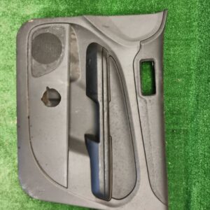 Обшивка боковой двери Ford Focus 2006 4M51A23942C СЕДАН 1.6L DURATEC-16V TI-VCT (115/120PS) HXDA, передняя правая