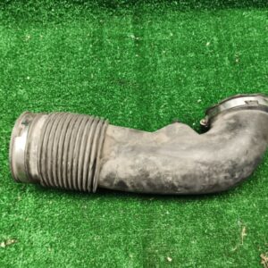 Патрубок впускного коллектора cadillac STS 2006 25744315 СЕДАН LH2