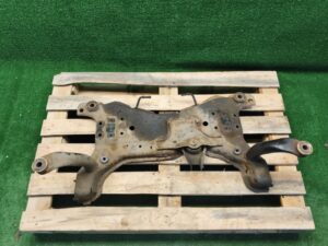 Балка подвески Ford Focus 2006 1734687 СЕДАН 1.6L DURATEC-16V TI-VCT (115/120PS) HXDA, передняя
